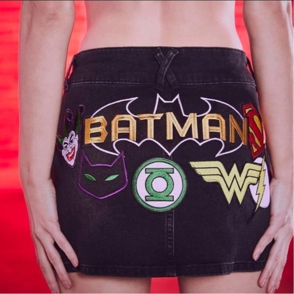 NWT DC Ultimate Fan Denim Skirt - Picture 3 of 4